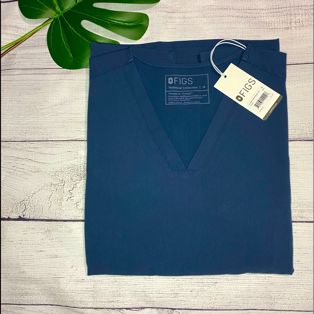 Figs scrubs Dark harbor